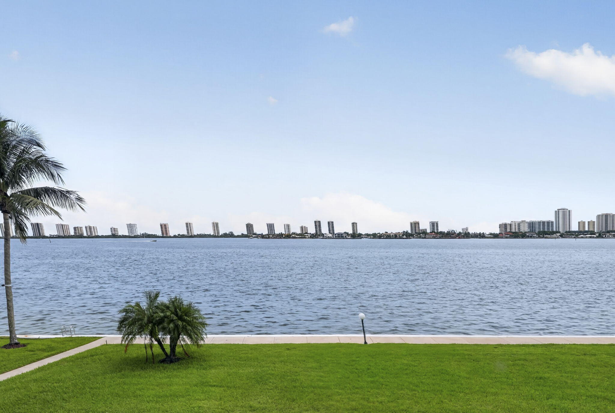 301 LAKE SHORE Drive 201