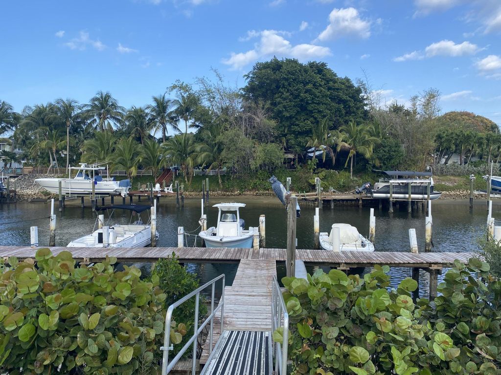 Photo of 342 Southwind Drive #107, North Palm Beach, FL 33408 (MLS # R10948705)