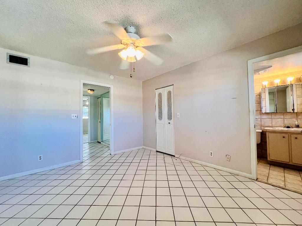 CENTURY VILLAGE - OXFORD CONDO - Residential