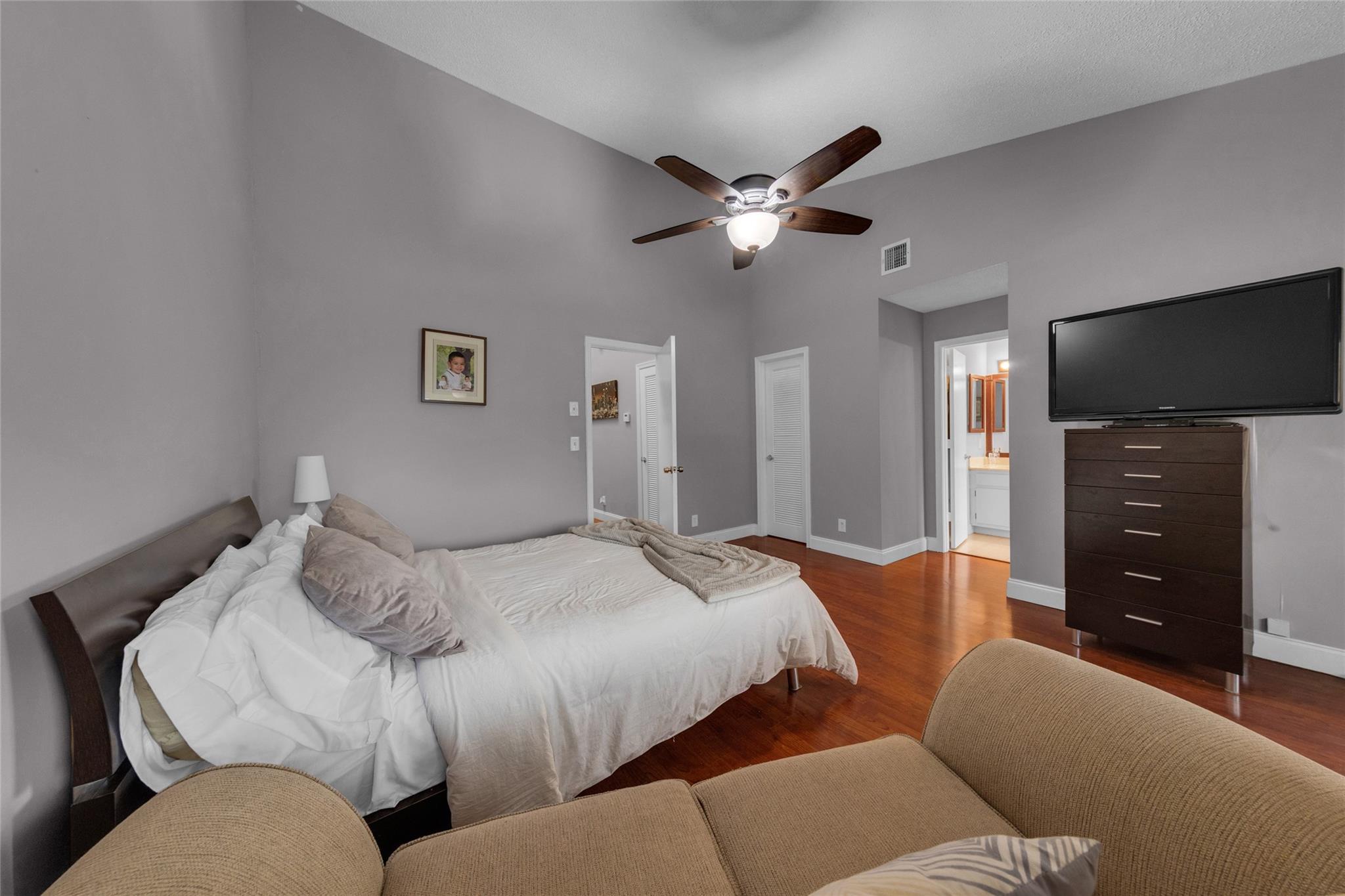 CYPRESS RUN TOWNHOMES - Residential