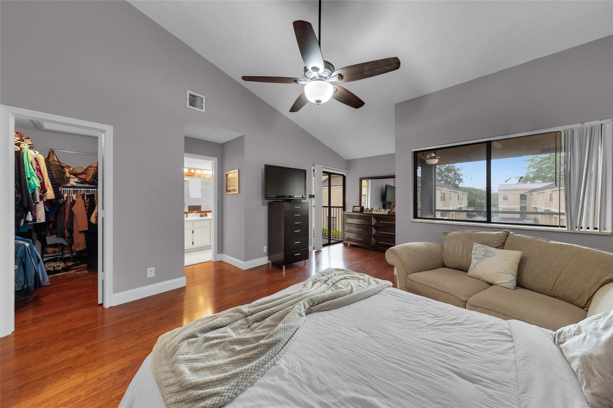 CYPRESS RUN TOWNHOMES - Residential