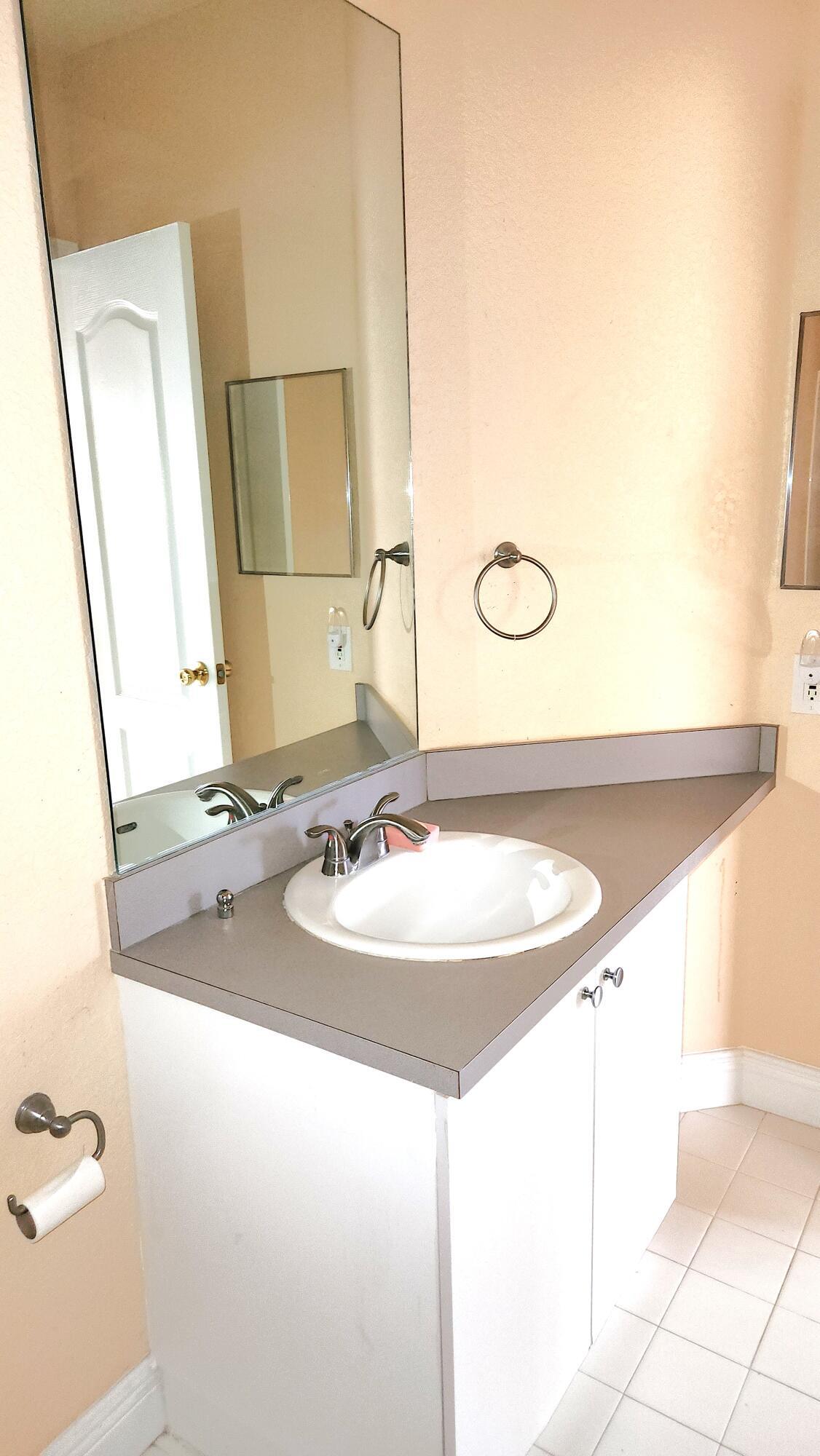 RESIDENCES OF BELMONT AT BOYNTON BEACH CONDO - Residential