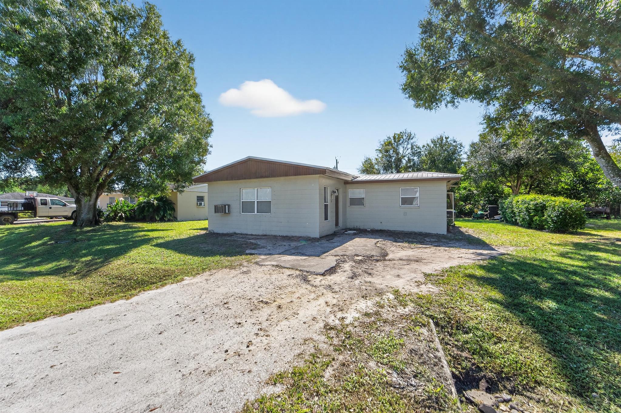 OKEECHOBEE PARK - Residential