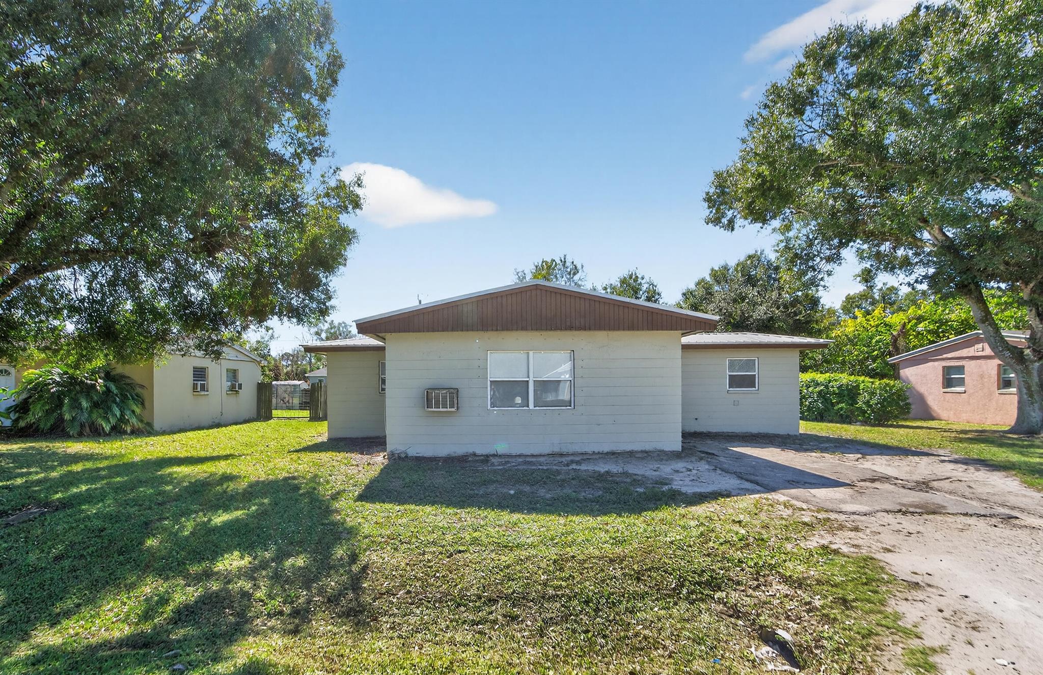 OKEECHOBEE PARK - Residential