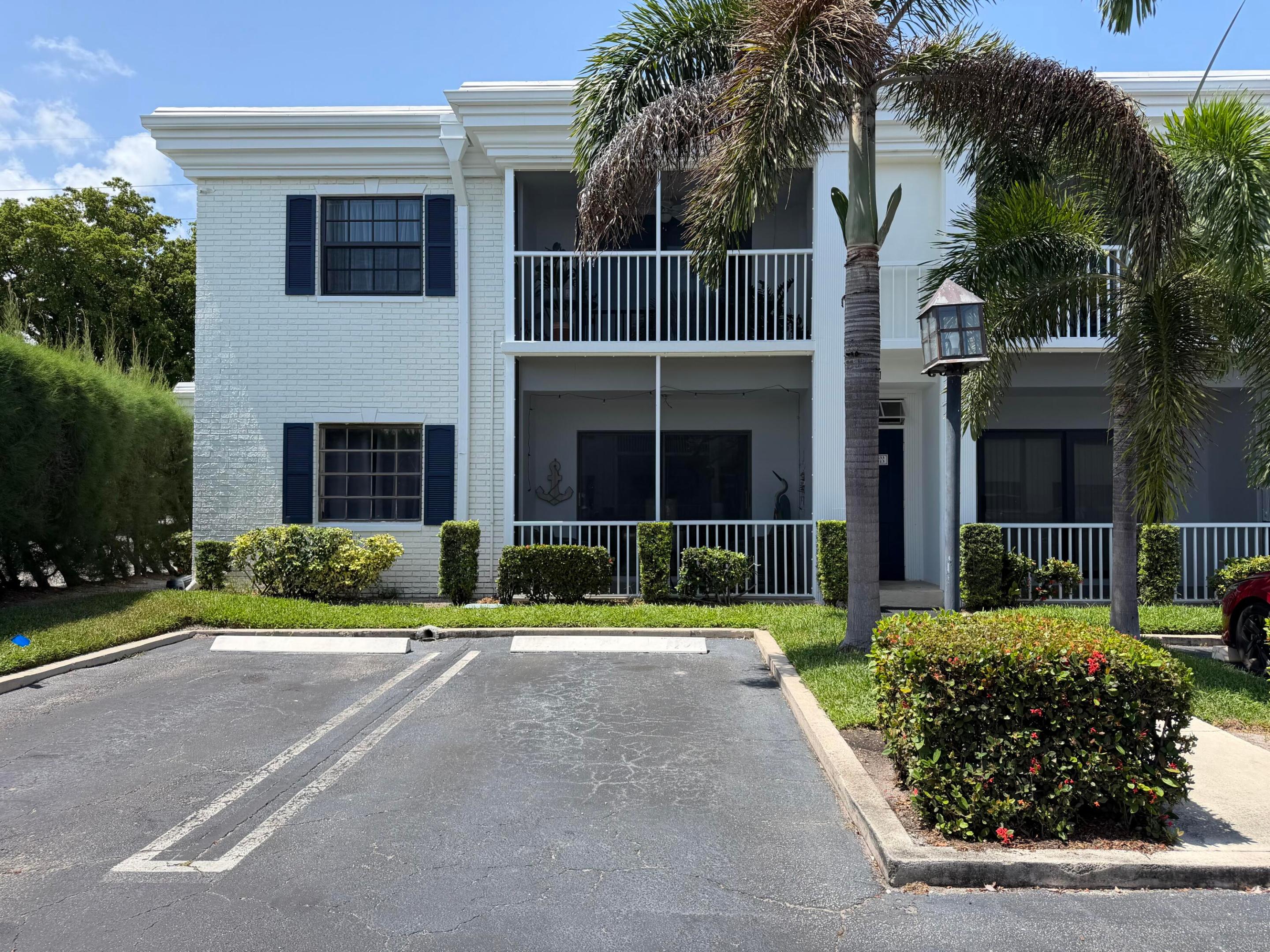 180 Cypress Club Drive 815