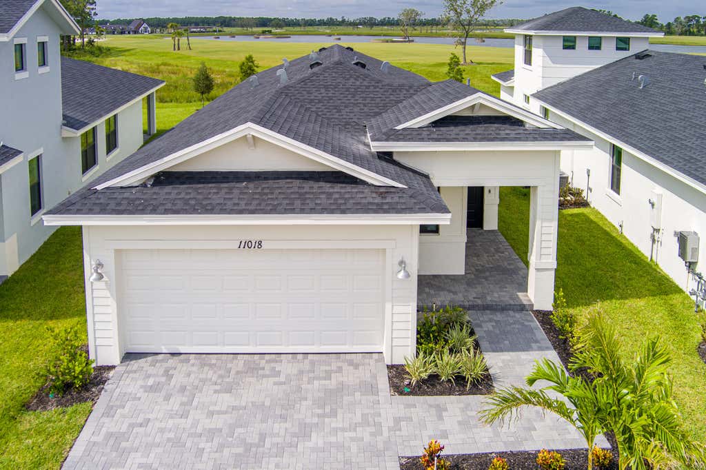 Photo of 11018 NW GLYNLEA Boulevard N, Port Saint Lucie, FL 34987 (MLS # B26061391)