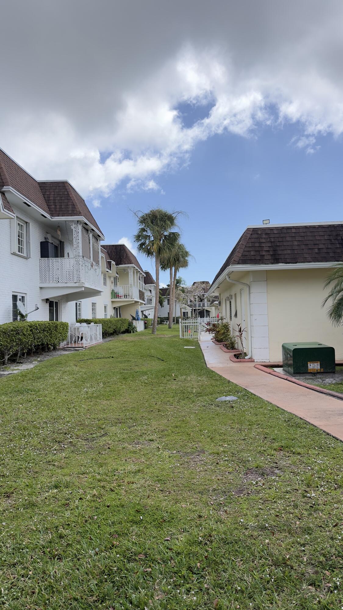 BROOKFIELD GARDENS NORTH NO 3 - Residential