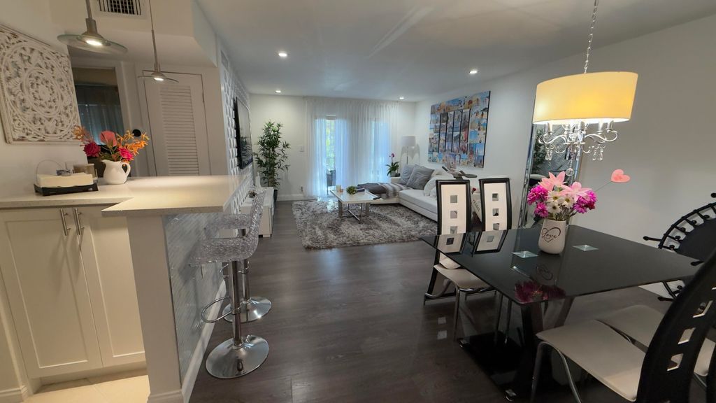 Photo of 702 SE 2nd Avenue SE #405, Deerfield Beach, FL 33441 (MLS # B26030114)