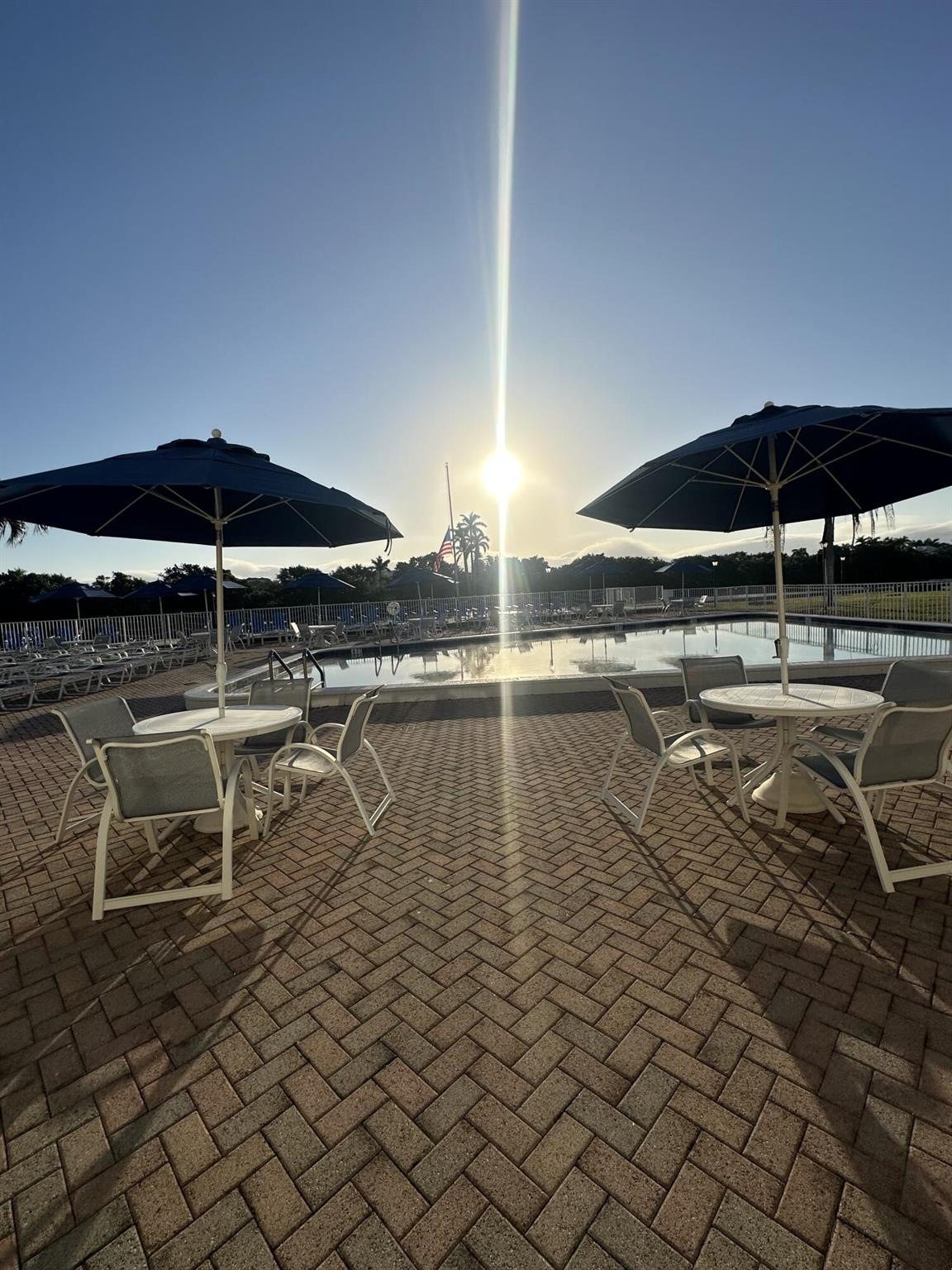 COLONIAL CLUB CONDO SEC 2 - Residential