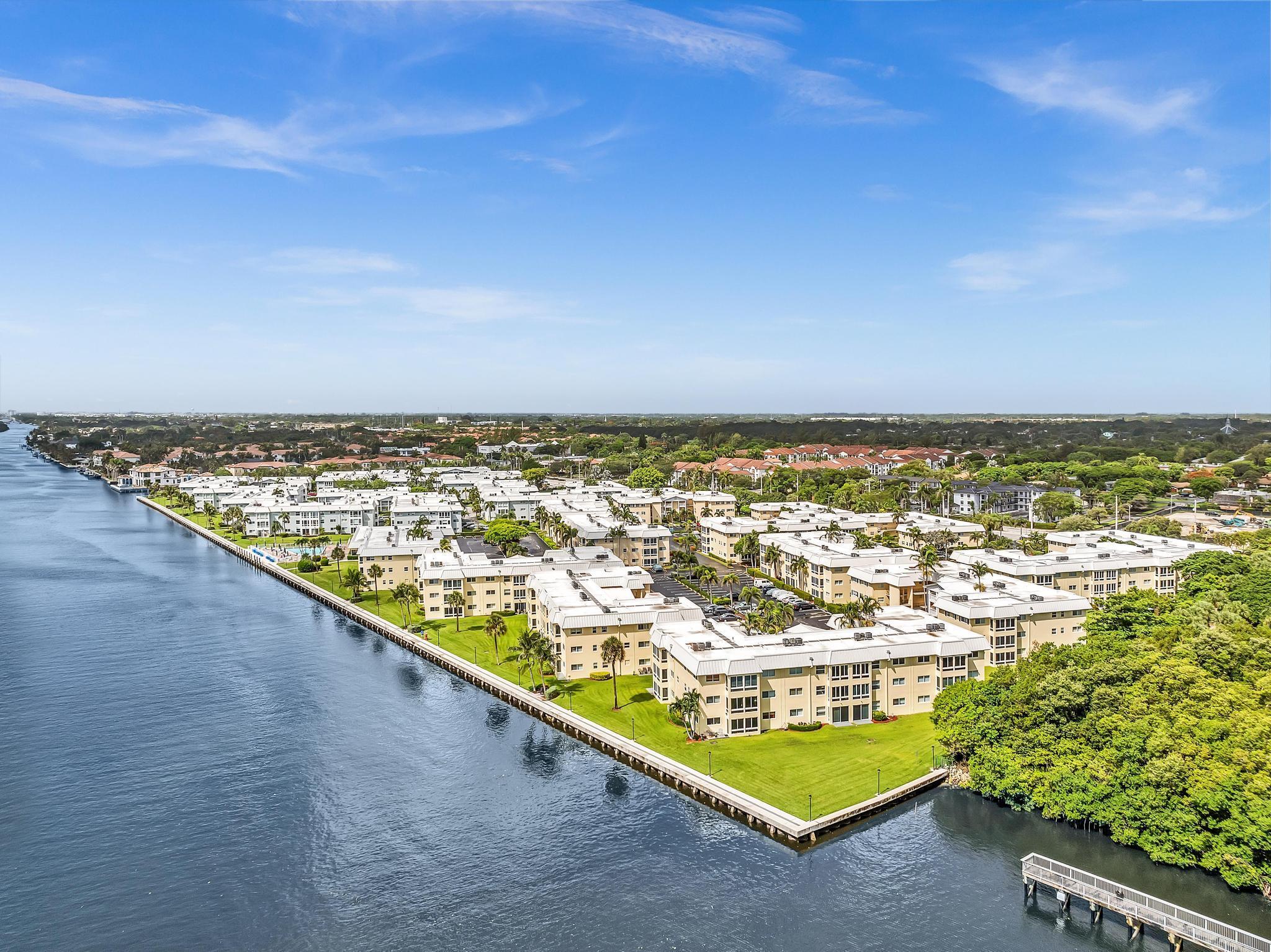 COLONIAL CLUB CONDO SEC 2 - Residential