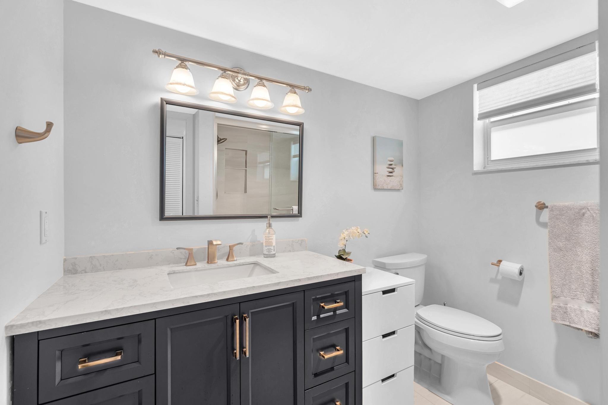 COLONIAL CLUB CONDO SEC 2 - Residential