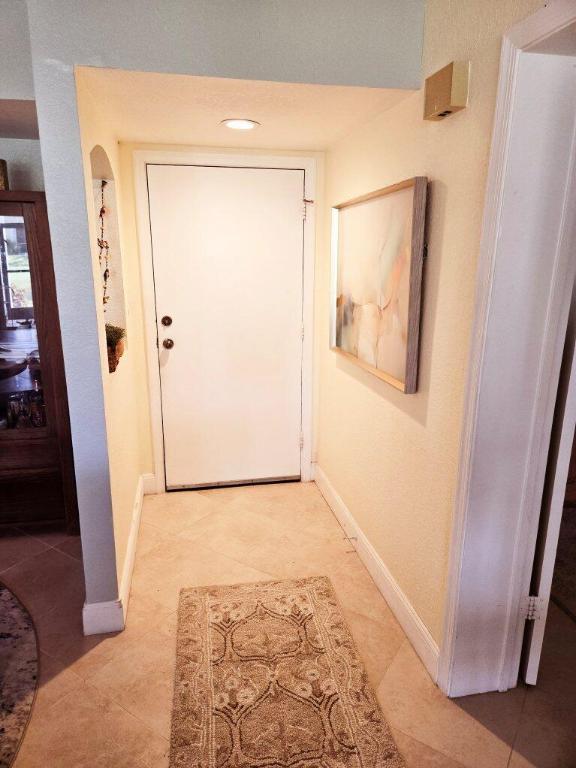 2400 S Ocean Drive 7511