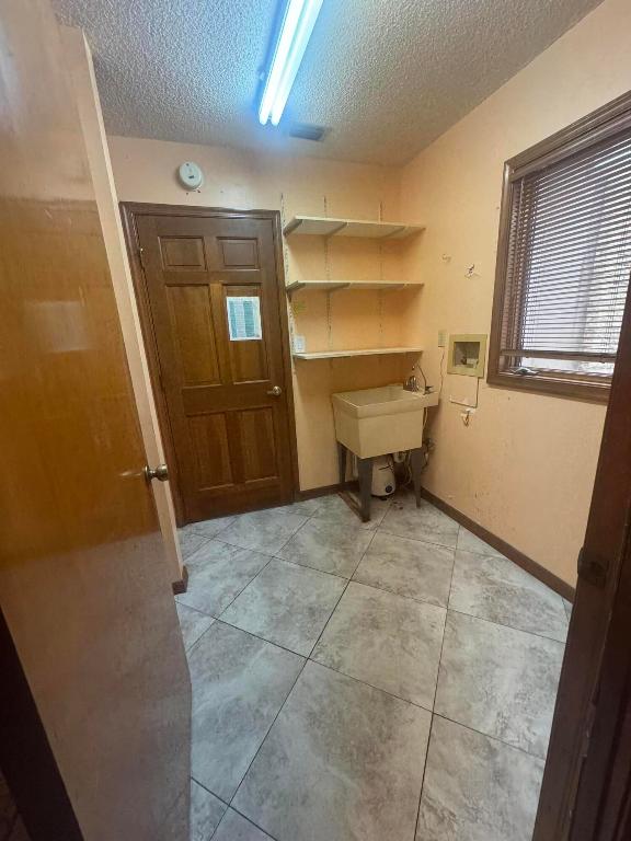 MONTE CARLO COUNTRY CLUB UNIT 1 - Residential