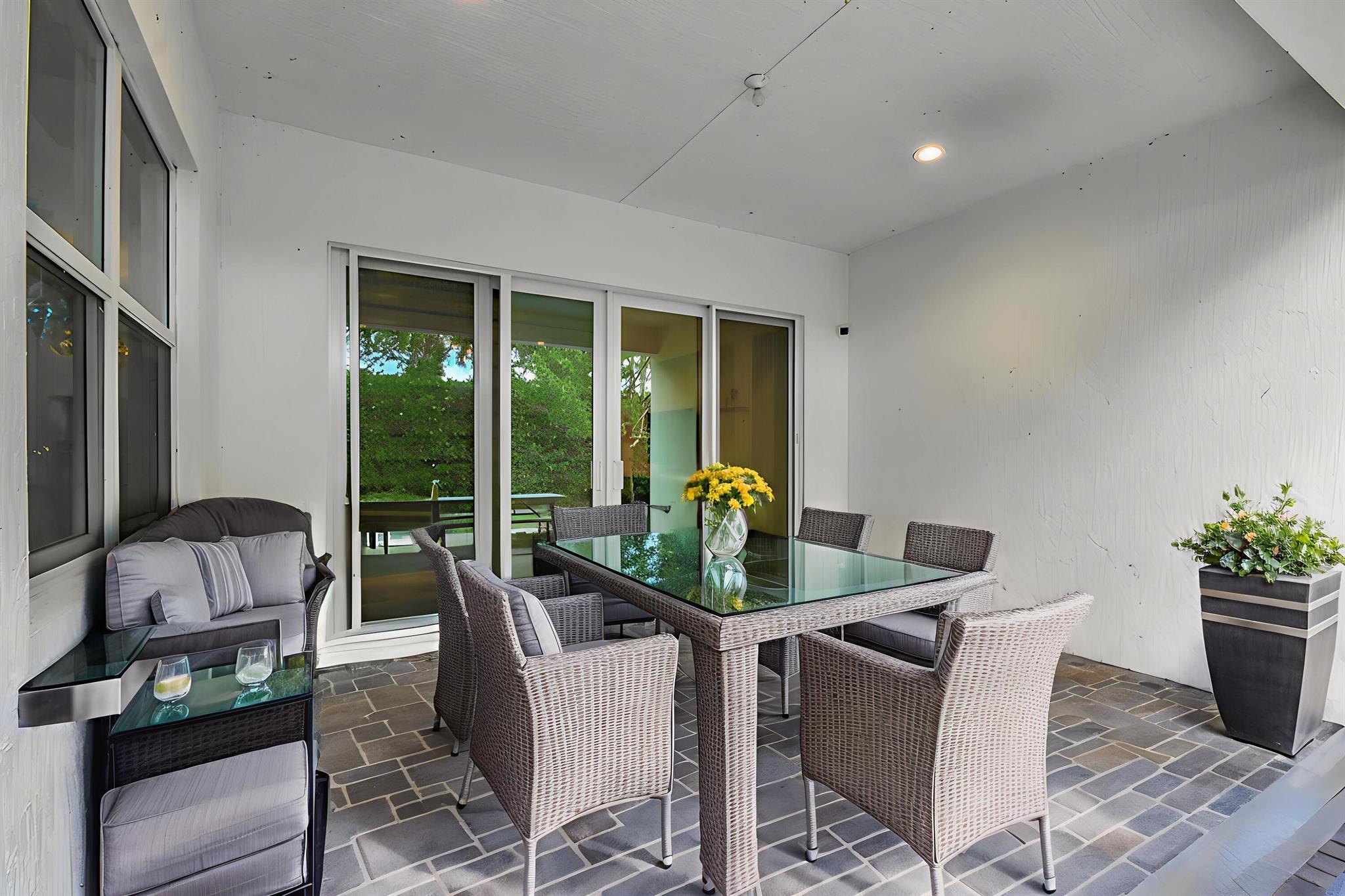 ANDALUCIA - Residential Lease