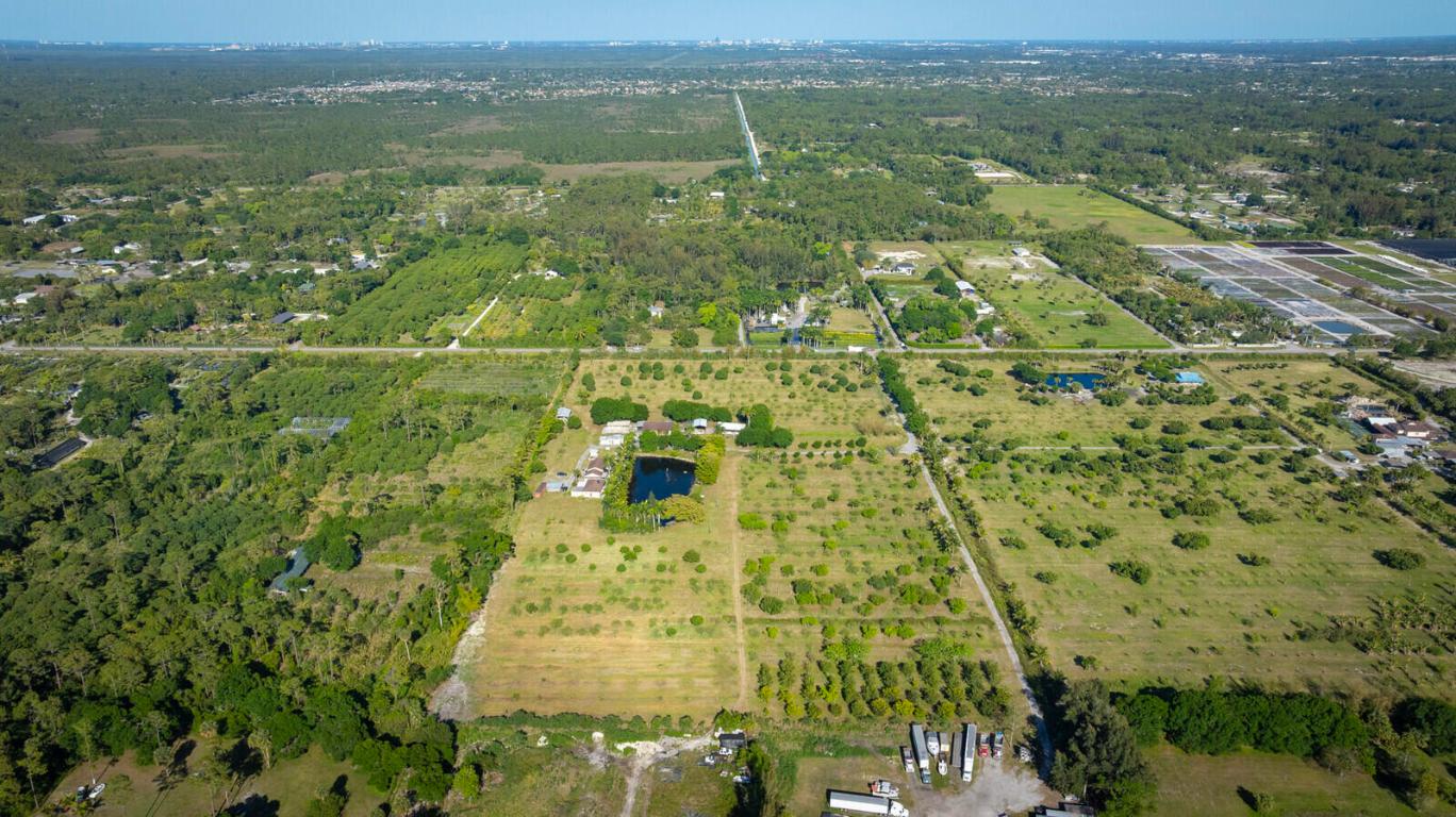 LOXAHATCHEE GROVES - Land