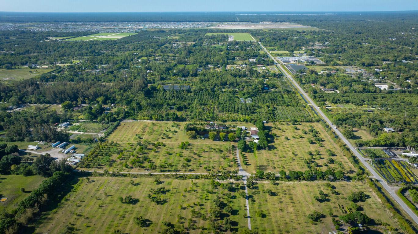 LOXAHATCHEE GROVES - Land