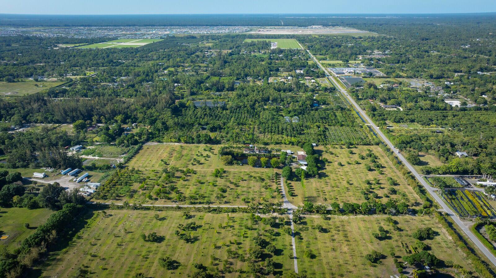 LOXAHATCHEE GROVES - Land