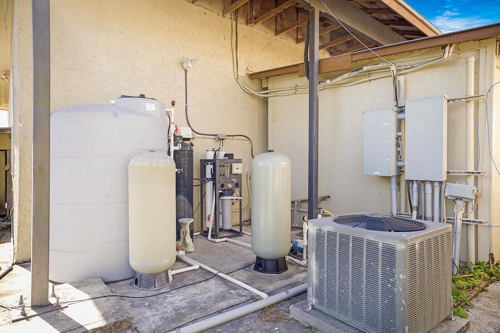 LOXAHATCHEE GROVES - Land