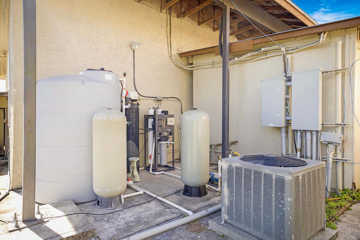 LOXAHATCHEE GROVES - Land