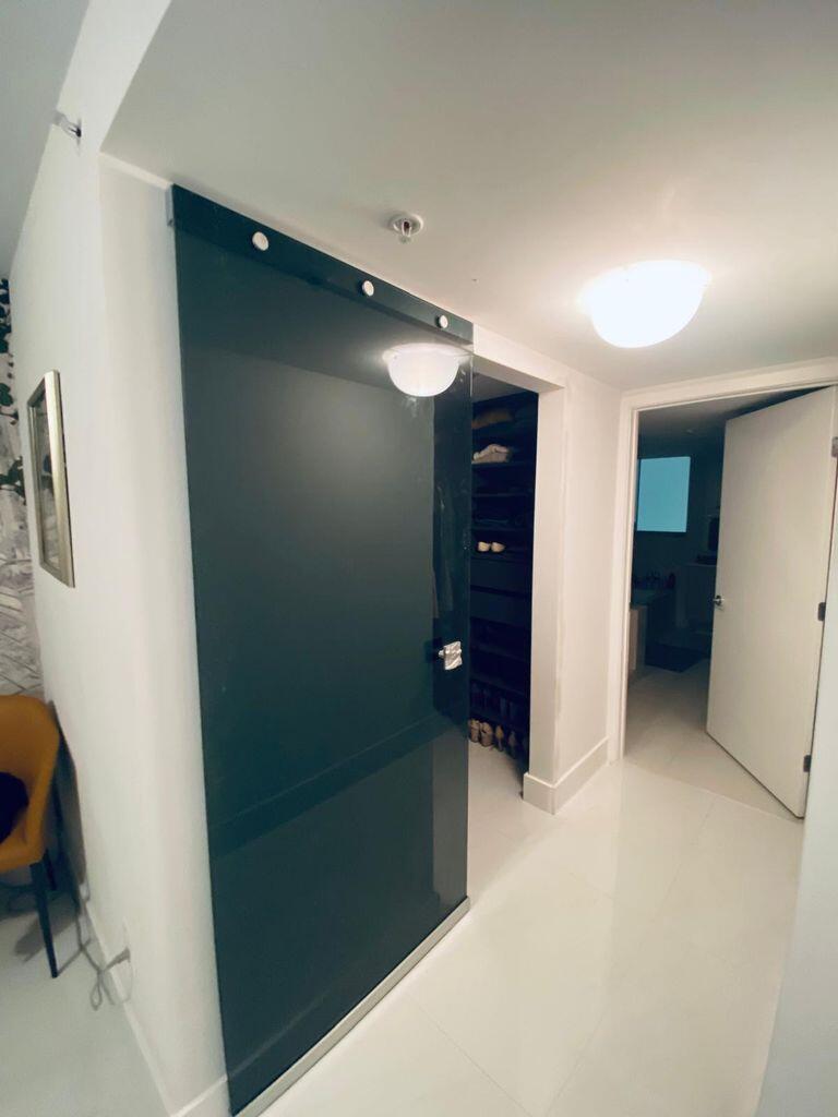 THE PALMS CONDO - Residential Lease