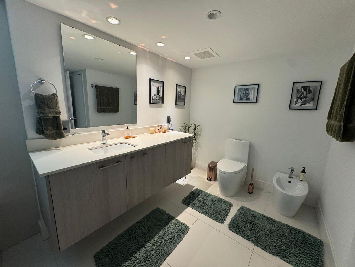 THE PALMS CONDO - Residential Lease