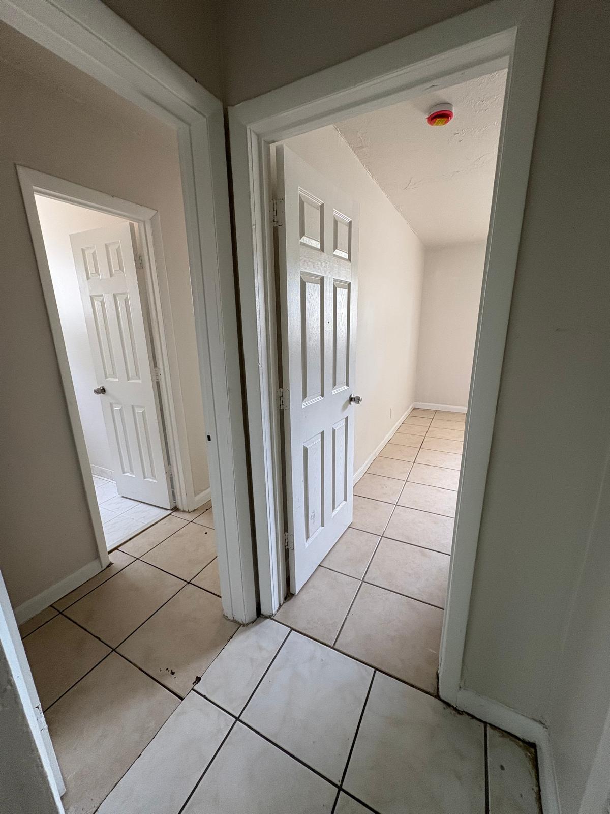 LINCOLN PARK FIFTH ADD - Residential Lease