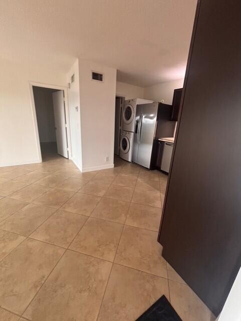 CHARTER CLUB OF PALM BEAC - Residential Lease