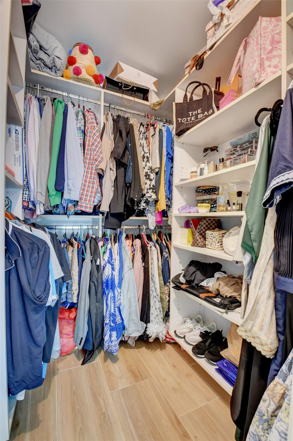 Villa San Remo - Residential