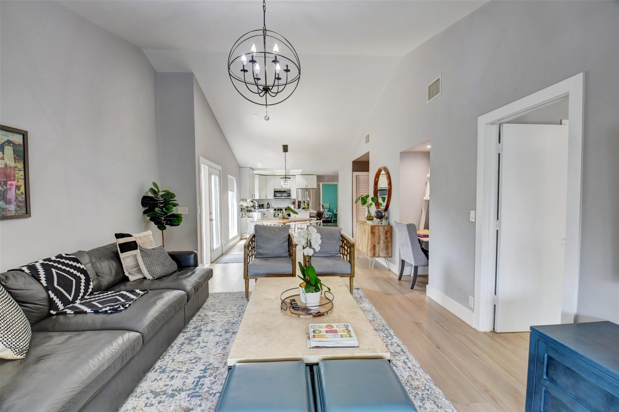 Villa San Remo - Residential