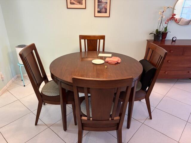 CEBNTURY VILLAGE - Residential Lease