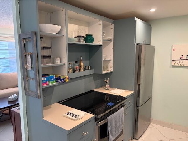 CEBNTURY VILLAGE - Residential Lease