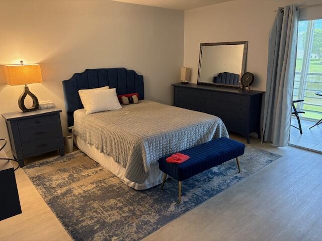 CEBNTURY VILLAGE - Residential Lease