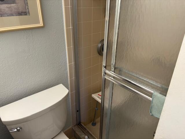 CEBNTURY VILLAGE - Residential Lease