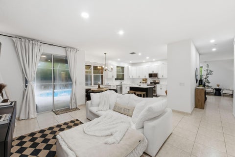 Tiny photo for 12172 Glenmore Drive, Coral Springs, FL 33071 (MLS # B26048144)