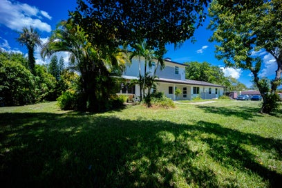 9435 EL PASO Drive Lake Worth FL 33467
