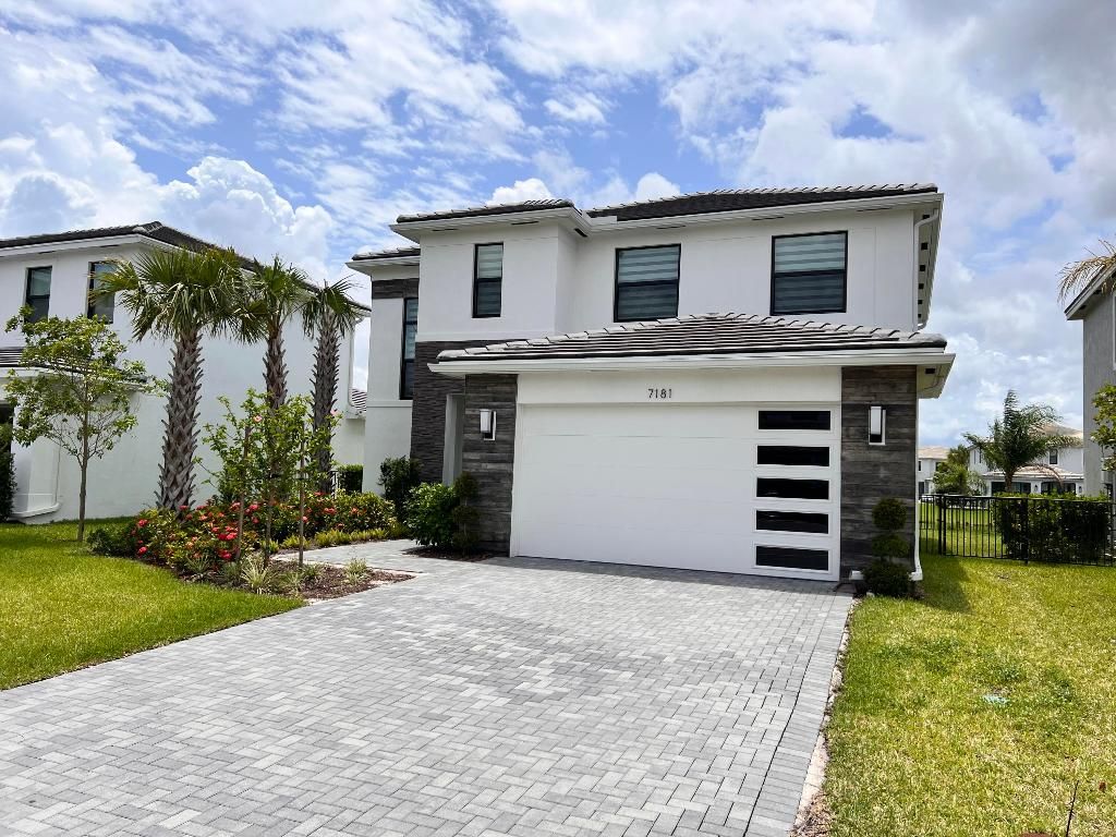 Photo of 7181 Villamar Way, Lake Worth, FL 33463 (MLS # R11129211)