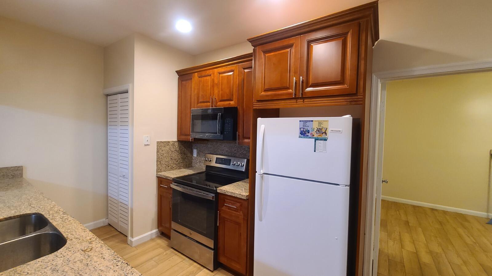 STURBRIDGE VILLAGE - Residential