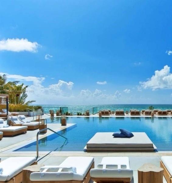 Roney Palace Condo - Residential Lease