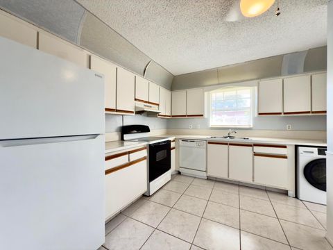 Tiny photo for 170 Amherst Lane, Lake Worth, FL 33467 (MLS # R11143184)