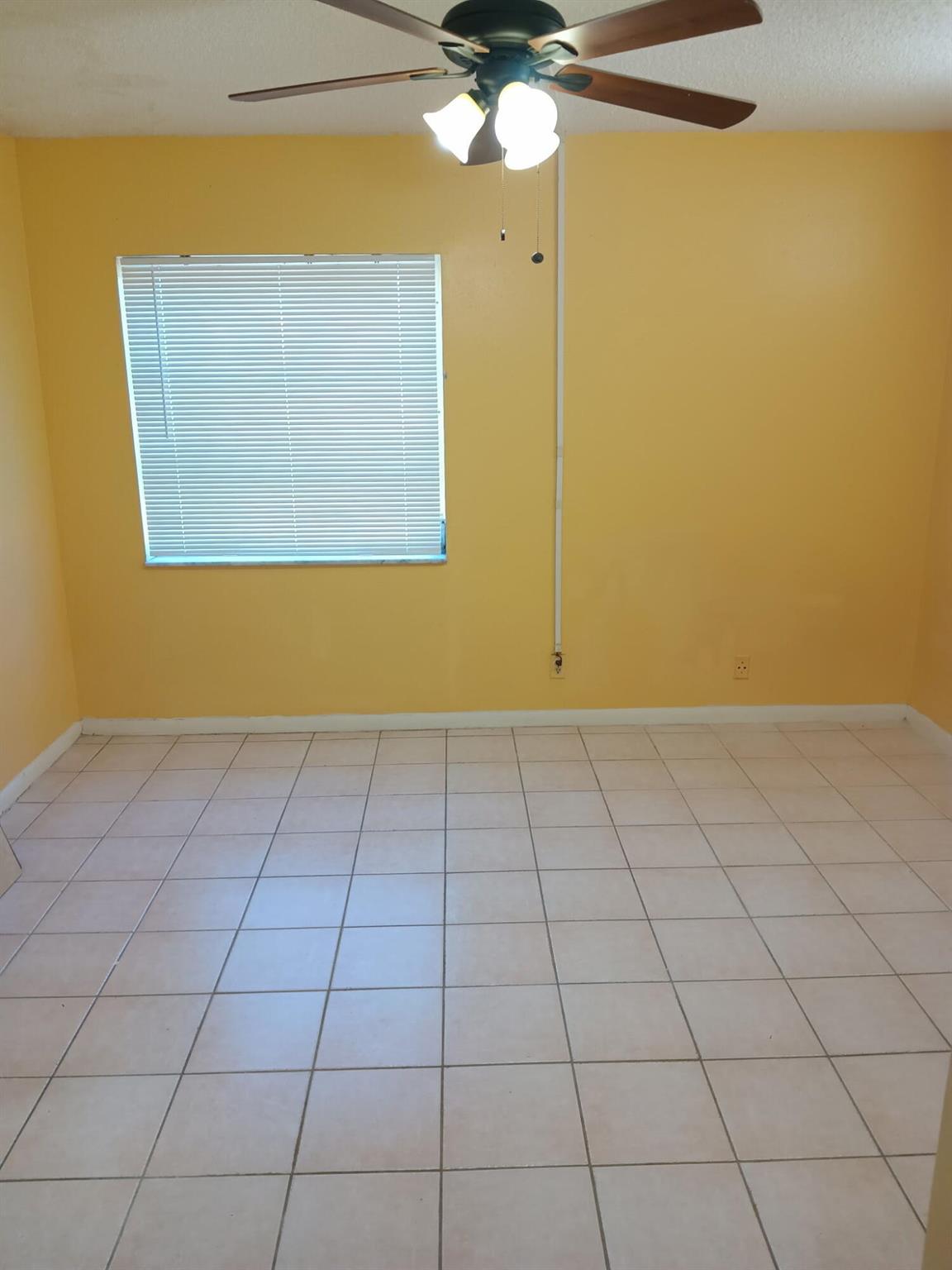 SPANISH OAKS CONDO - Residential Lease