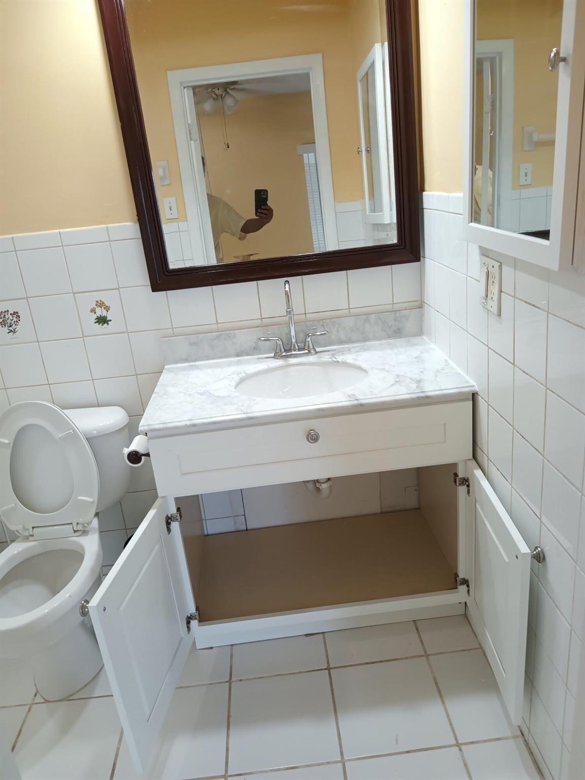 SPANISH OAKS CONDO - Residential Lease