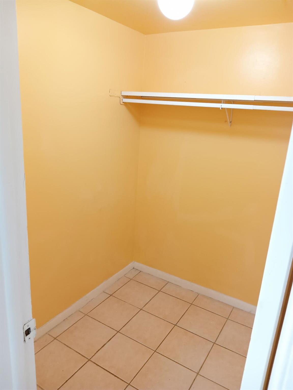 SPANISH OAKS CONDO - Residential Lease