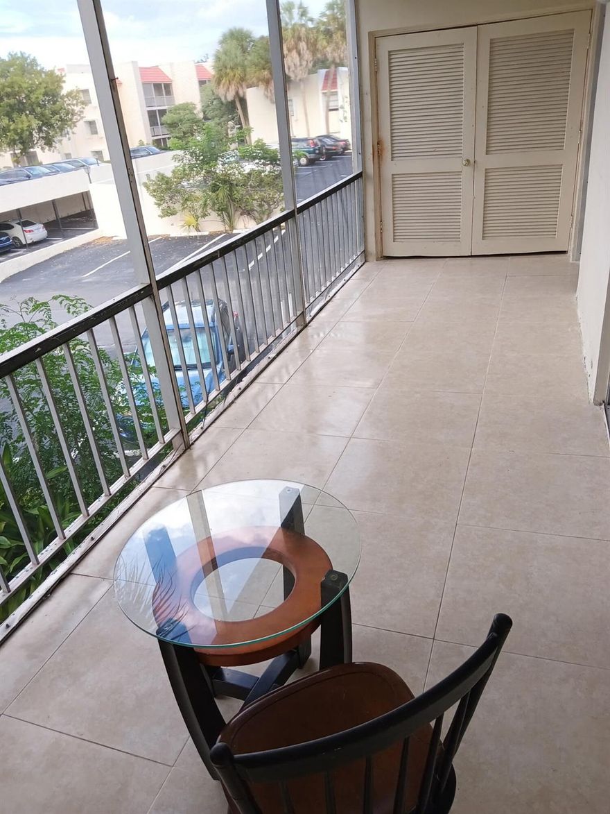 FAST MOVE IN!  Spanish Oaks, across from FAU and adjacent to the Boca Hospital. 2 master suites!!  Nicely renovated 2br/2bth with a large screened in terrace with storage closet.  Washer and dryer on the same floor but not in the unit. Manned Guard gate starts at 5 pm.