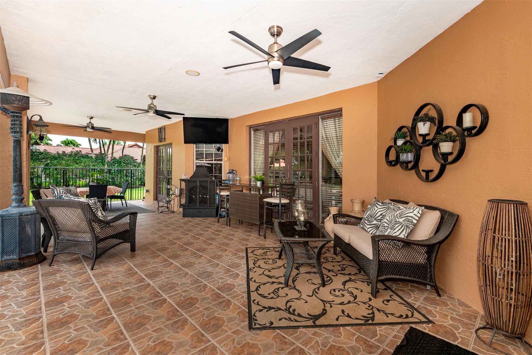 Davie Whispering Pines - Residential