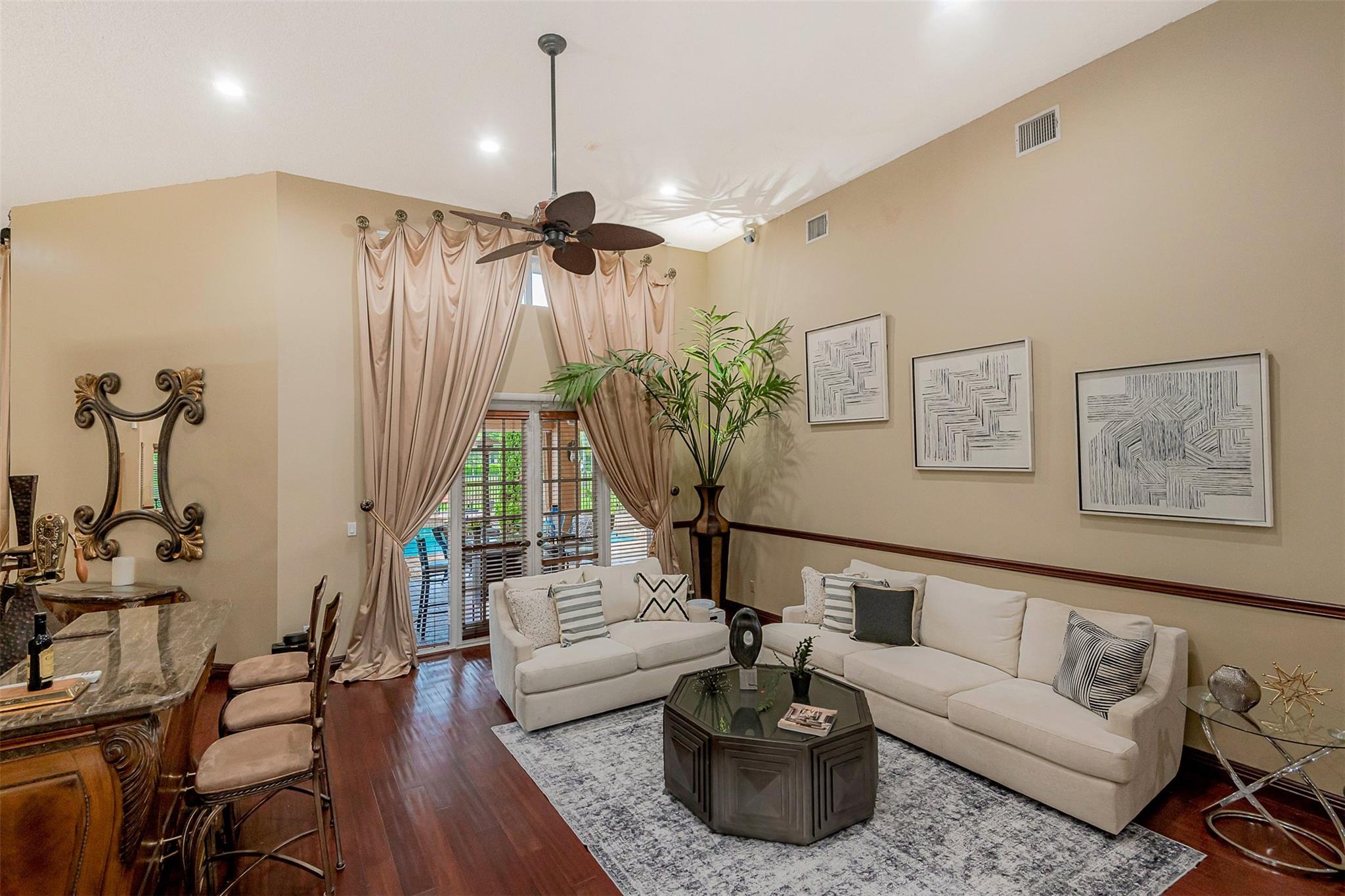 Davie Whispering Pines - Residential