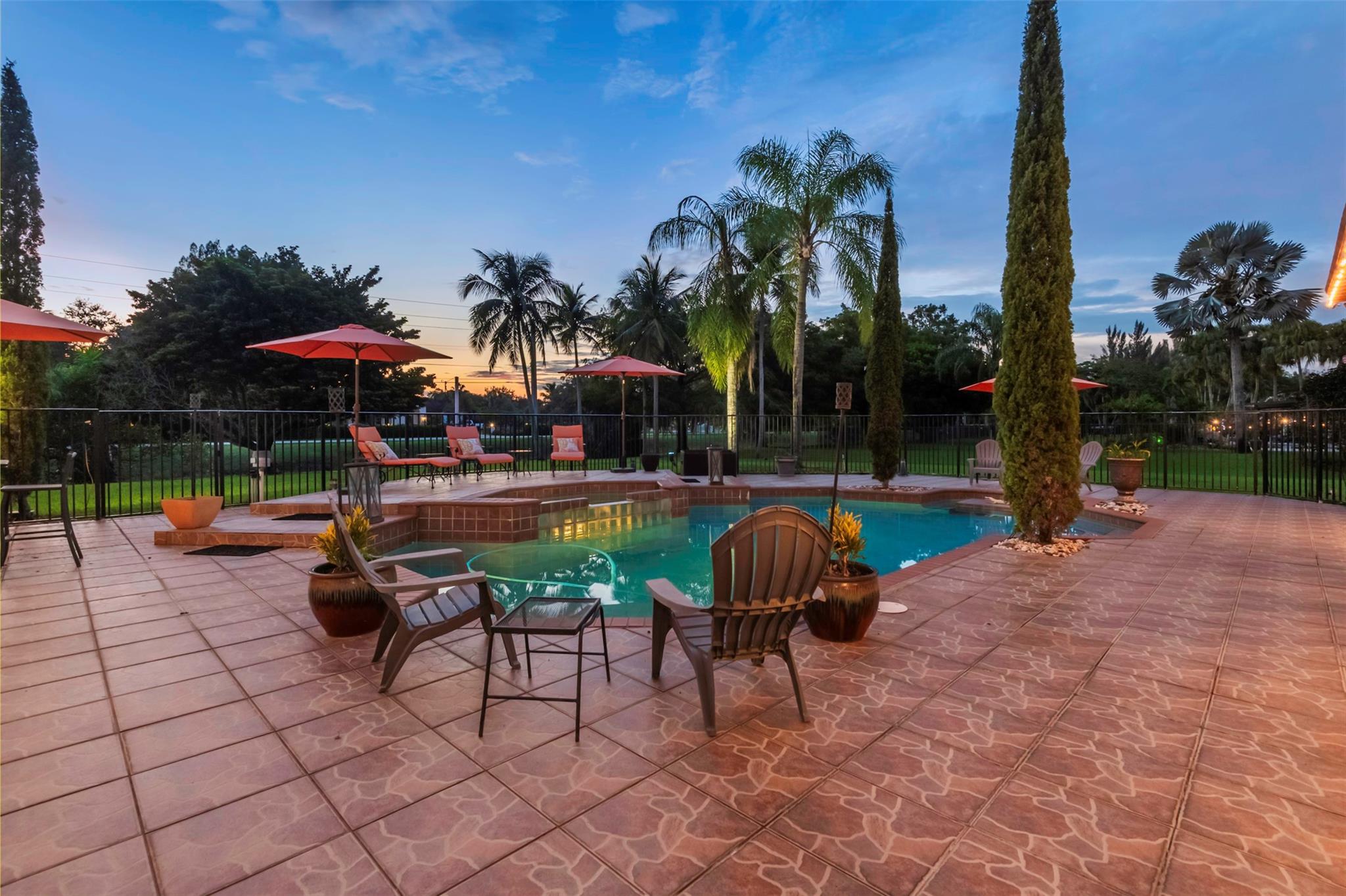 Davie Whispering Pines - Residential