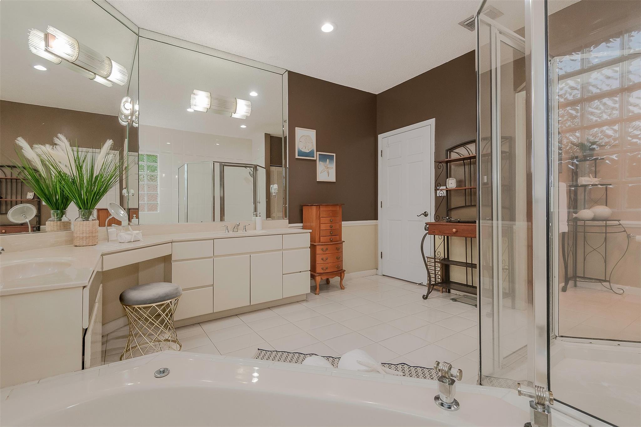 Davie Whispering Pines - Residential