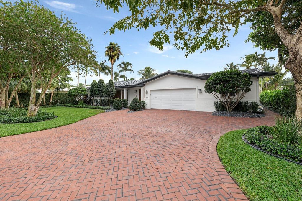 Photo of 3010 NE 43 Street, Fort Lauderdale, FL 33308 (MLS # F10499636)