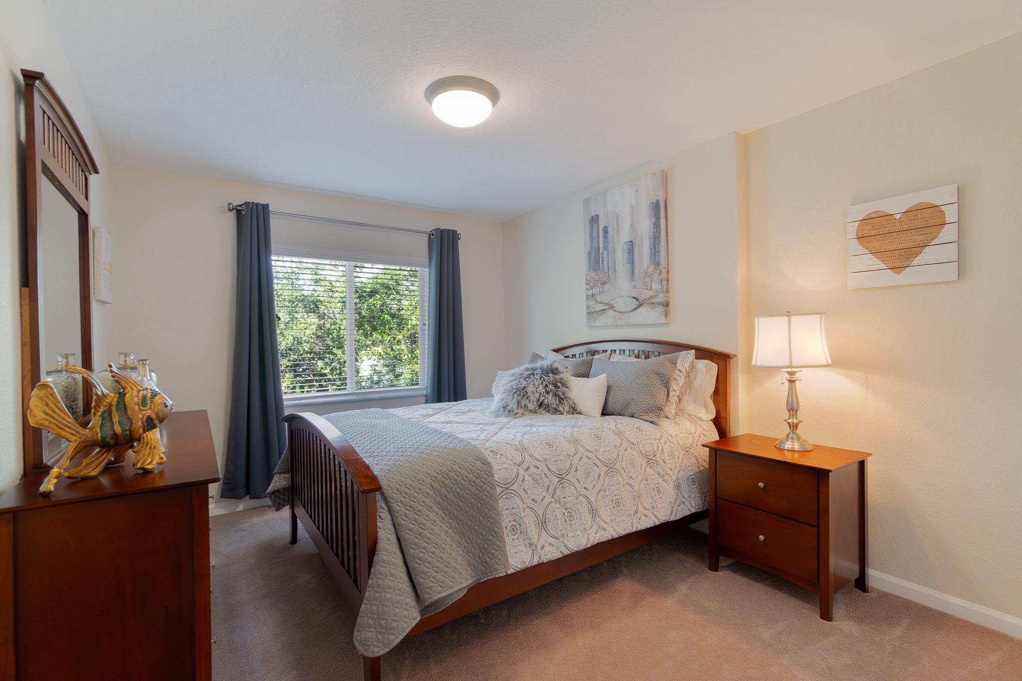 THOUSAND OAKS - Residential