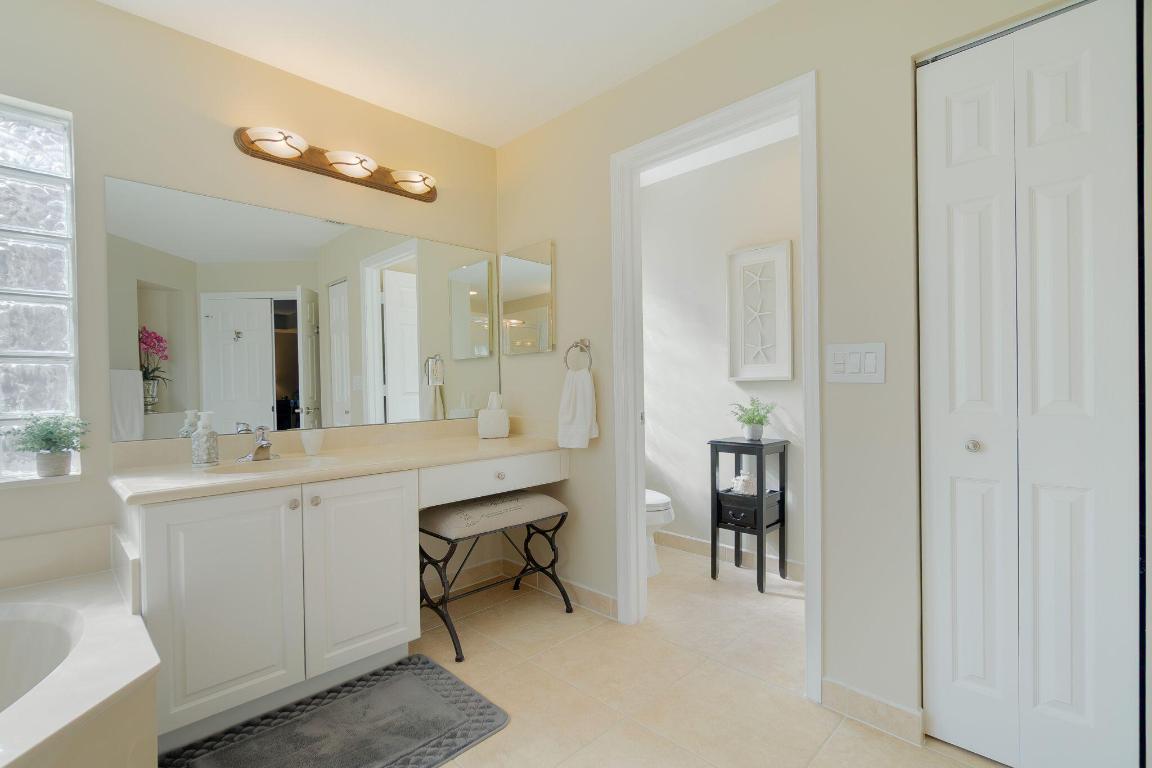 THOUSAND OAKS - Residential